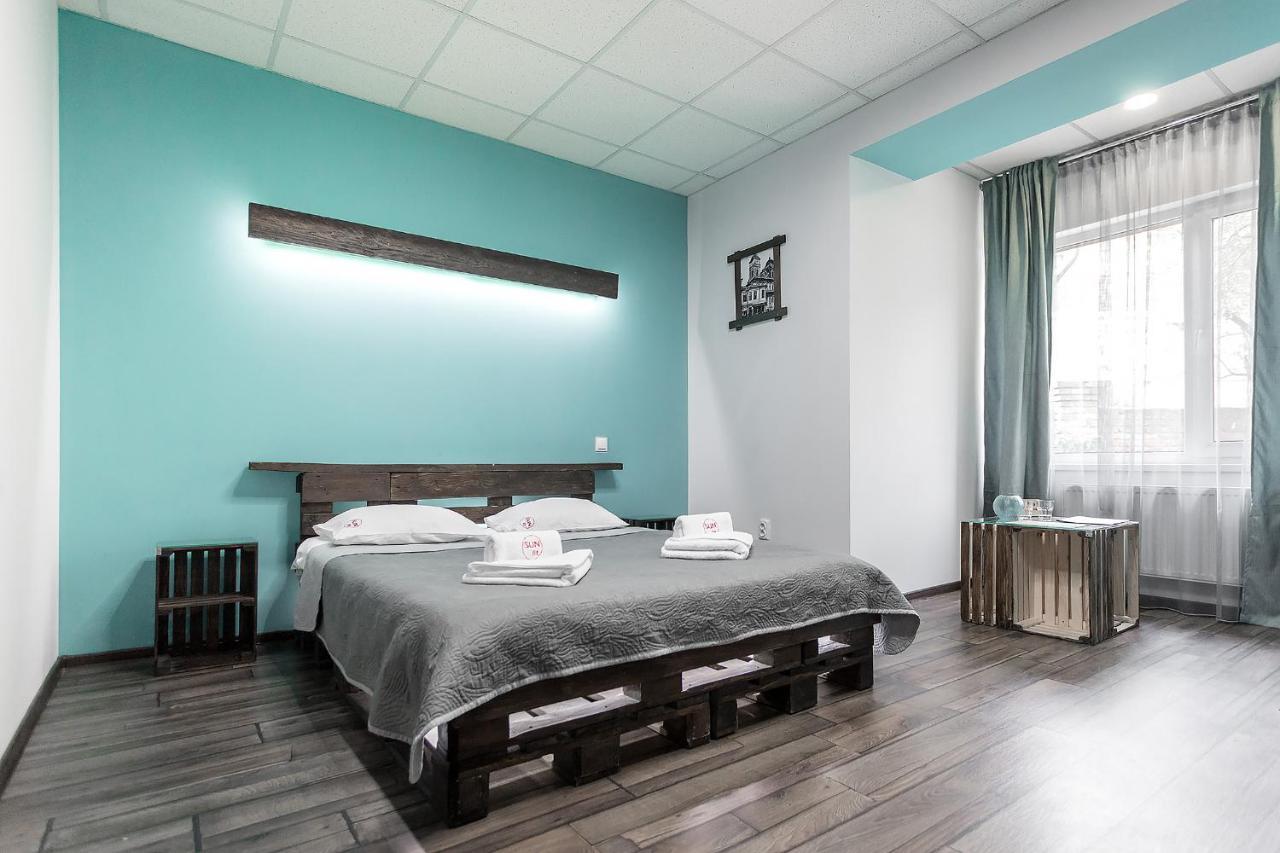 Sunlit Hotel Ivano-Frankivsk Ngoại thất bức ảnh